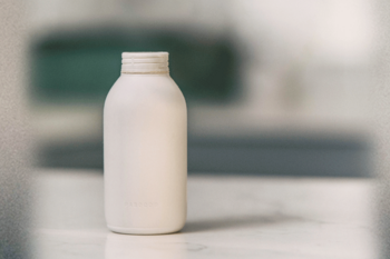 Innovative paper bottle: ALPLA becomes the majority owner of Paboco