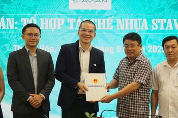 Stavian Recycling Complex has officially received Investment Registration Certificate