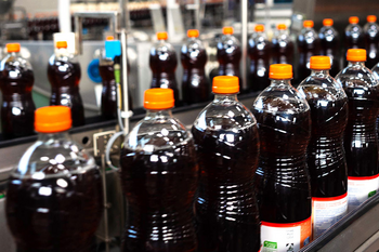 Hauser Weinimport’s pioneering aseptic PET packaging line from Sidel produces over 600 million bottles