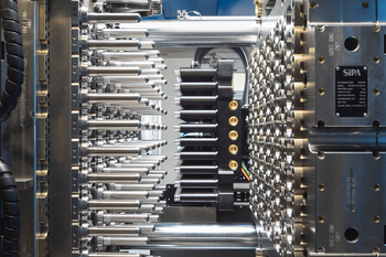 K 2025: SIPA unveils smart and flexible solutions - XFORM 160 and SFL Flex