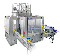 The Rollsleeve labeler combines the simplicity of its consolidated roll-fed group, resulting in
highly customized container labeling, with the advantage of label film cost reduction